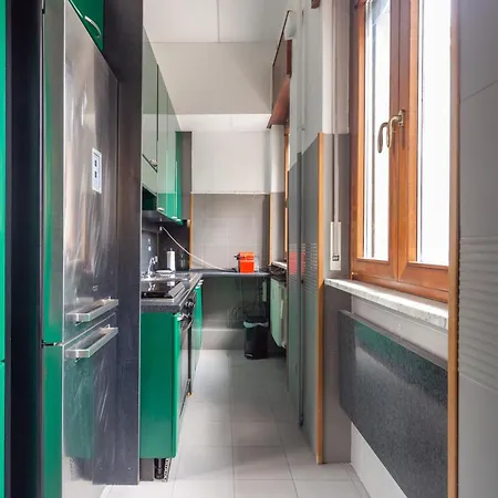 Apartment Vittoria-duomo 15 Minuti